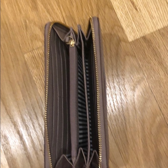 Kate spade New York Wallet - Picture 3 of 3